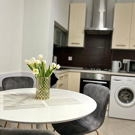 Miamo Apart Гнатюка 18 Lvov Exteriér fotografie