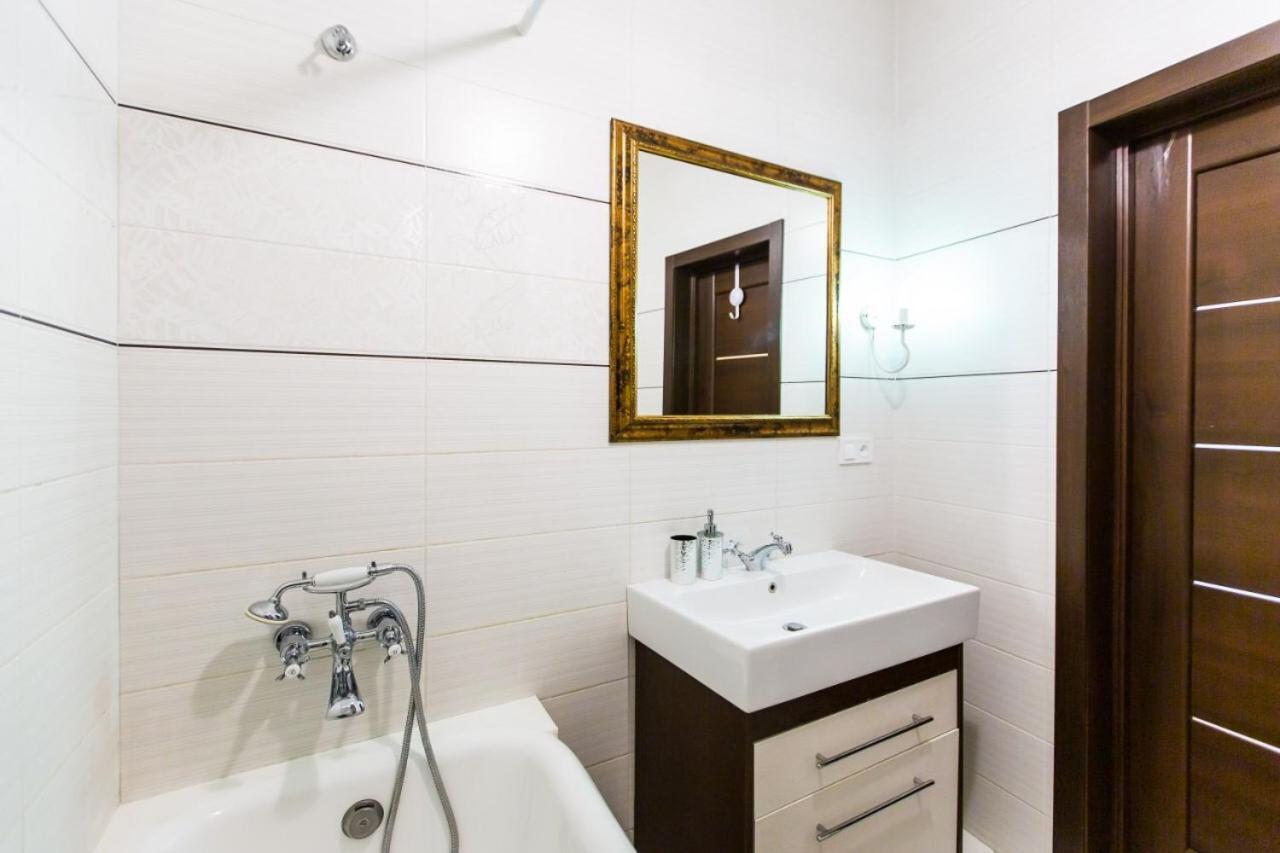 Miamo Apart Гнатюка 18 Lvov Exteriér fotografie