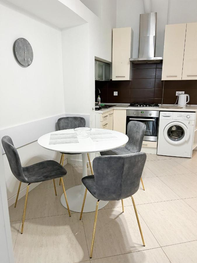 Miamo Apart Гнатюка 18 Lvov Exteriér fotografie
